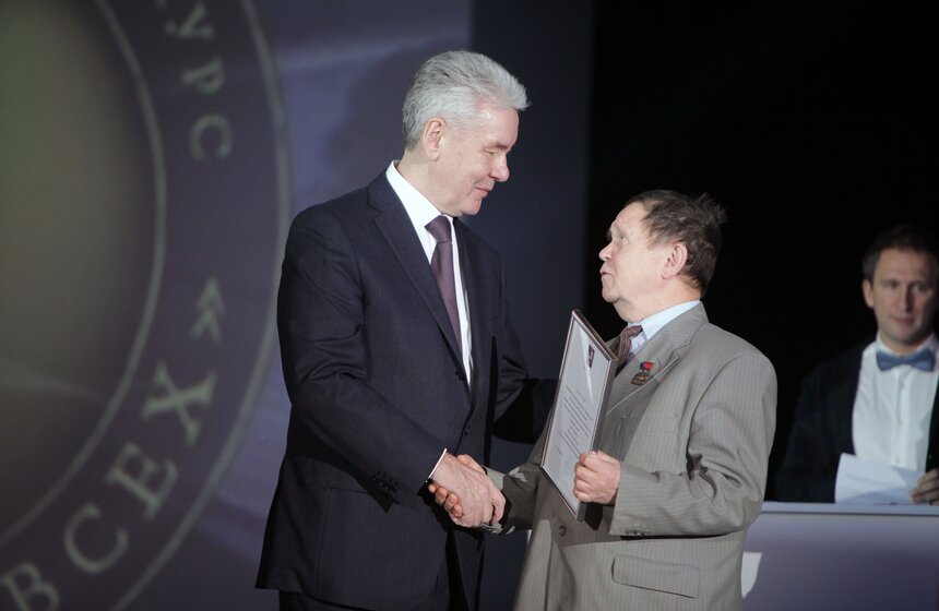 Мэр принял участие в приуроченном ко Дню инвалидов концерте 12 фото