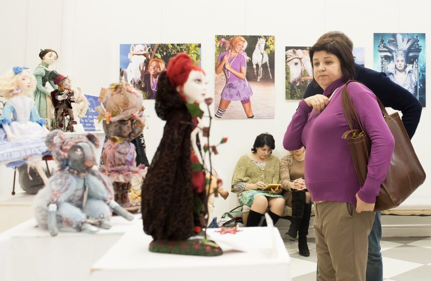 В арт-центре Vauxhall открылись две новогодние выставки 21 фото