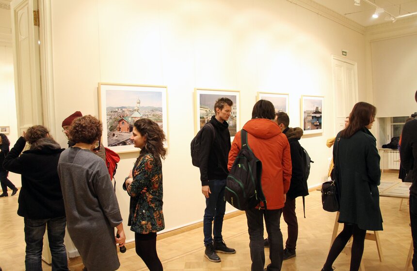 В Москве проходят выставки Максима Шера и бюро "Остоженка" 24 фото