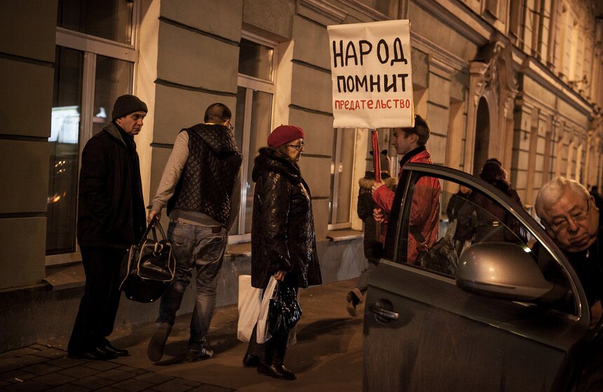 Михаил Горбачев презентовал книгу "Наедине с собой" 24 фото