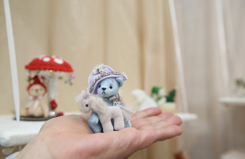 На "Тишинке" проходит выставка коллекционных мишек Teddy 20 фото