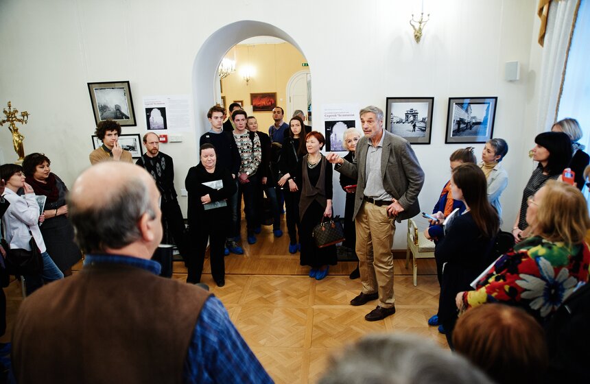 Выставка фотографа Челнокова "Carpe diem" открылась в столице 23 фото