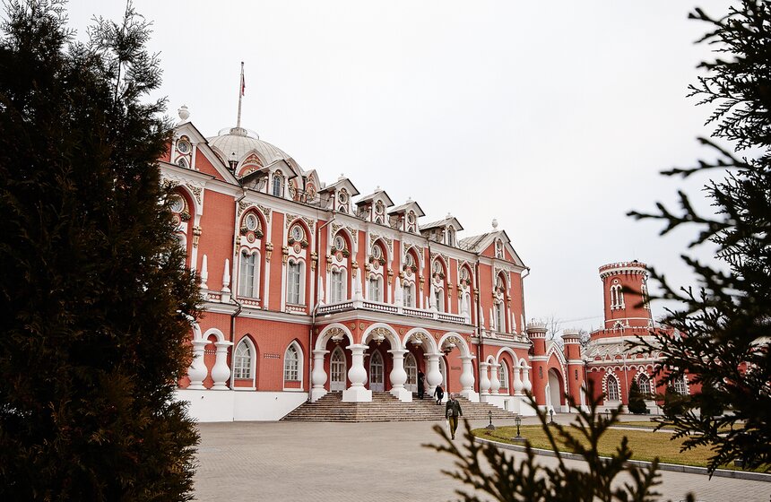 Экскурсия по Петровскому путевому дворцу 3 фото