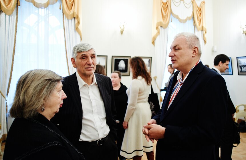 Выставка фотографа Челнокова "Carpe diem" открылась в столице 12 фото