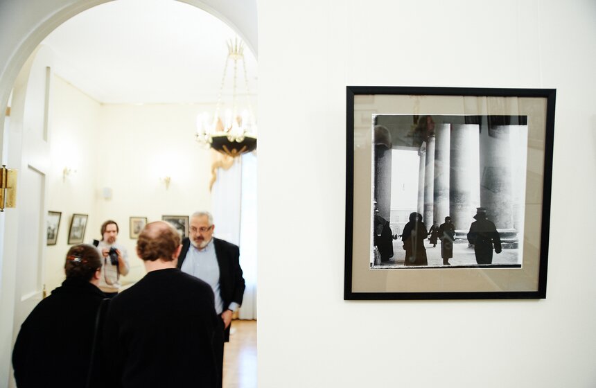 Выставка фотографа Челнокова "Carpe diem" открылась в столице 16 фото