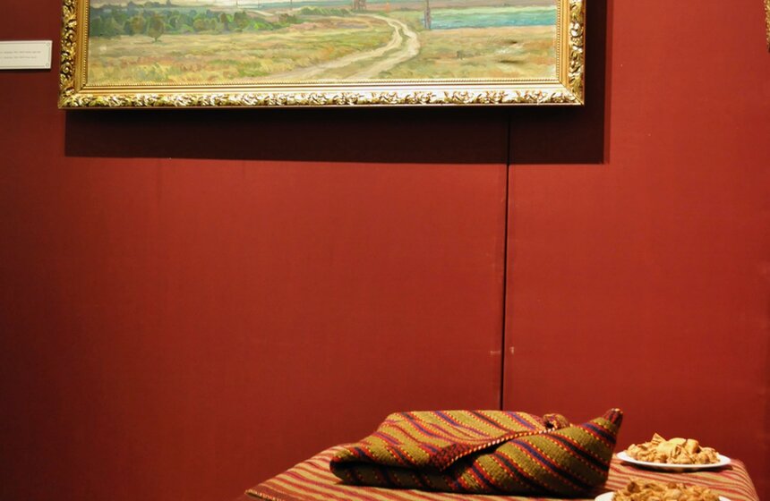 В Музее Востока открылась выставка туркменской живописи 13 фото