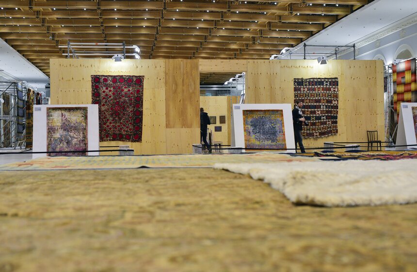 В "Манеже" открылась выставка "Каверверсия" 7 фото