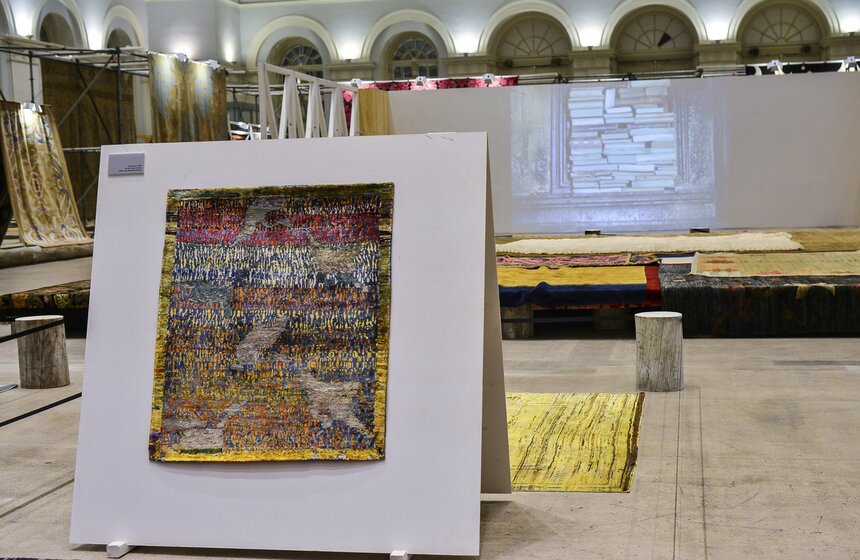 В "Манеже" открылась выставка "Каверверсия" 18 фото