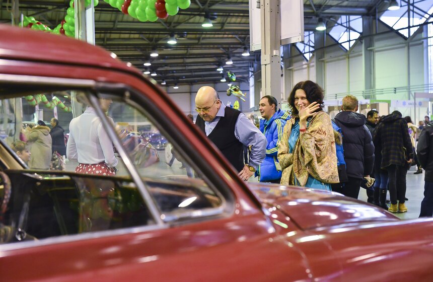 Семейный праздник "Классическое Рождество – забавы и подарки" 24 фото