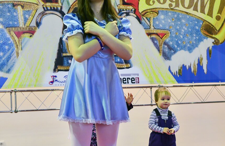 Семейный праздник "Классическое Рождество – забавы и подарки" 11 фото