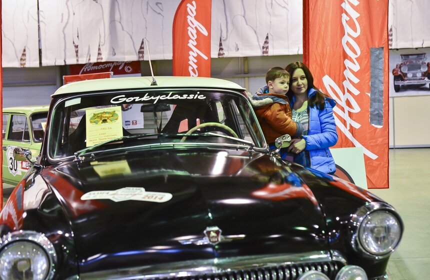 Семейный праздник "Классическое Рождество – забавы и подарки" 15 фото