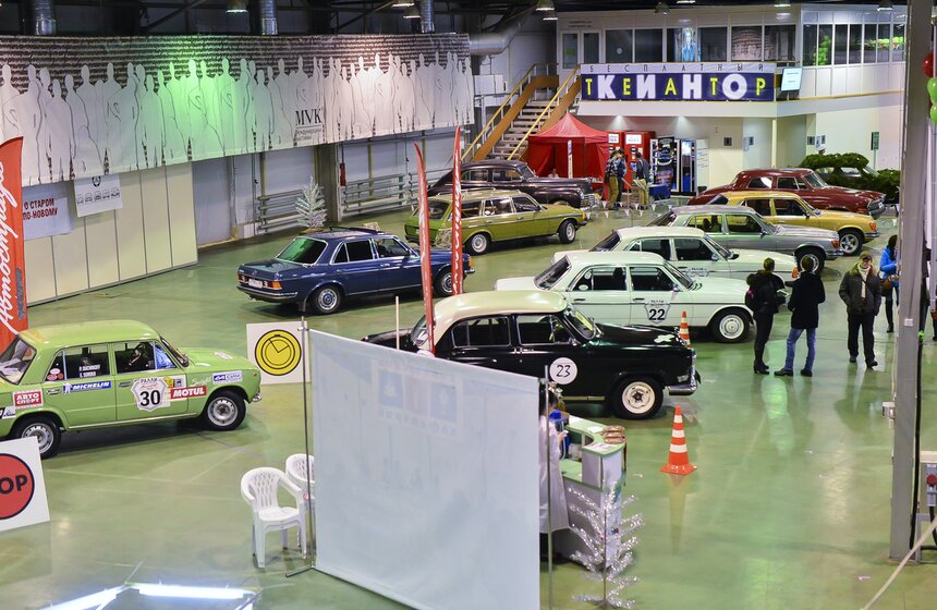 Семейный праздник "Классическое Рождество – забавы и подарки" 14 фото