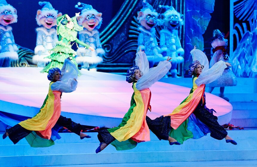 В Кремлевском дворце проходят новогодние Елки 8 фото