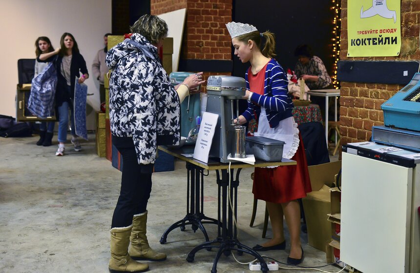 Новогодний блошиный рынок прошел в Музее Москвы 1 фото