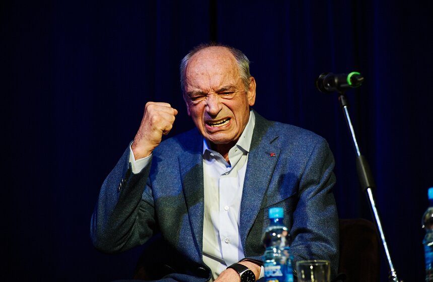 Поэт Евгений Евтушенко выступил в культурном центре ЗИЛ 17 фото