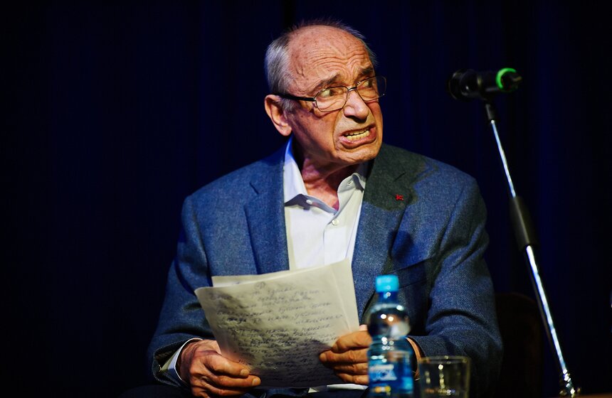 Поэт Евгений Евтушенко выступил в культурном центре ЗИЛ 16 фото