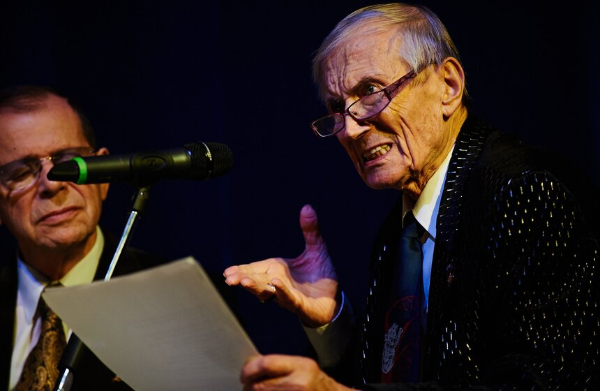 Поэт Евгений Евтушенко выступил в культурном центре ЗИЛ 14 фото