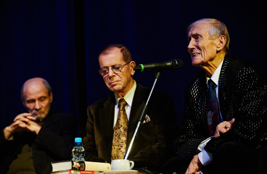 Поэт Евгений Евтушенко выступил в культурном центре ЗИЛ 1 фото