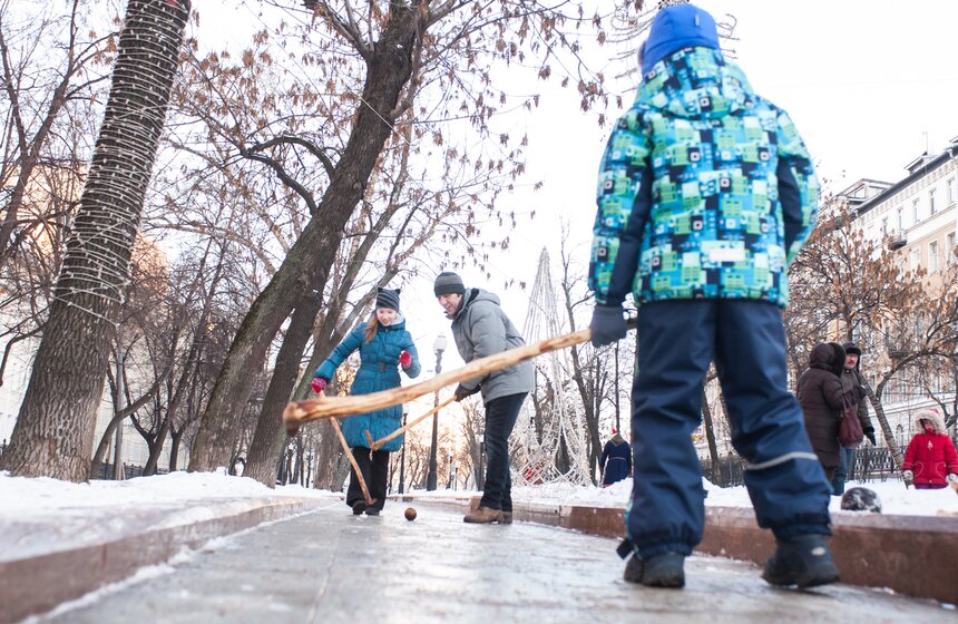 На Сретенском бульваре прошли рождественские гуляния 14 фото