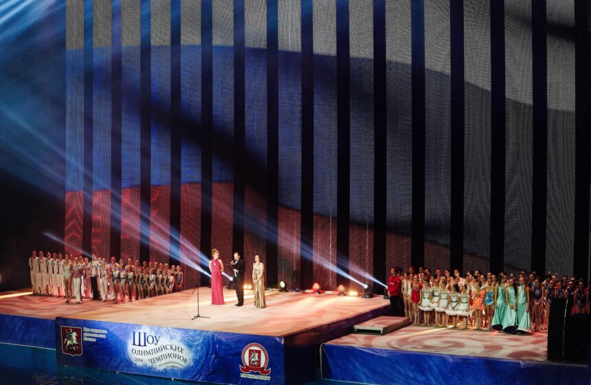 Шоу олимпийских чемпионов-синхронистов прошло в "Олимпийском" 1 фото