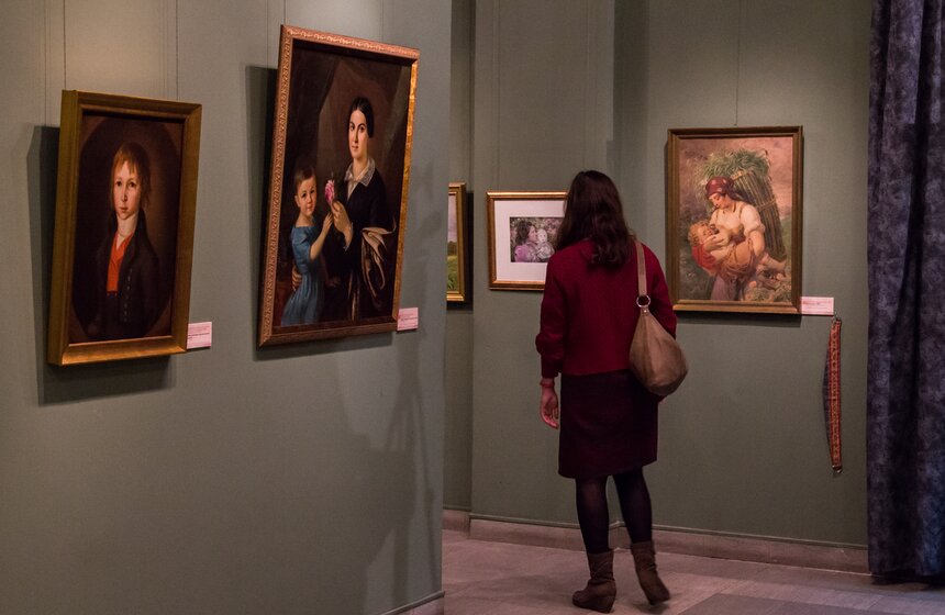 В Школе акварели Андрияки открылась выставка "Мир детства" 7 фото