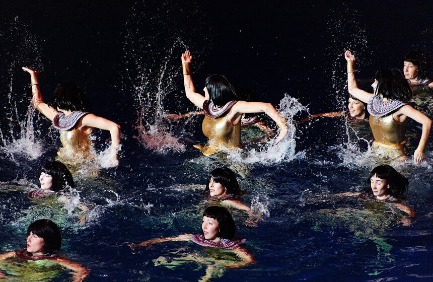 Шоу олимпийских чемпионов-синхронистов прошло в "Олимпийском" 25 фото