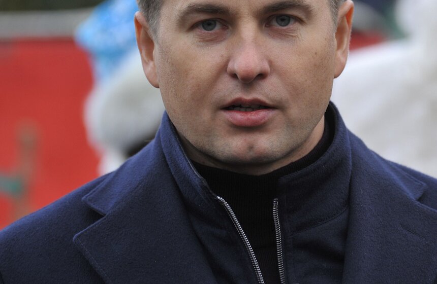 В Москве открылись елочные базары 16 фото