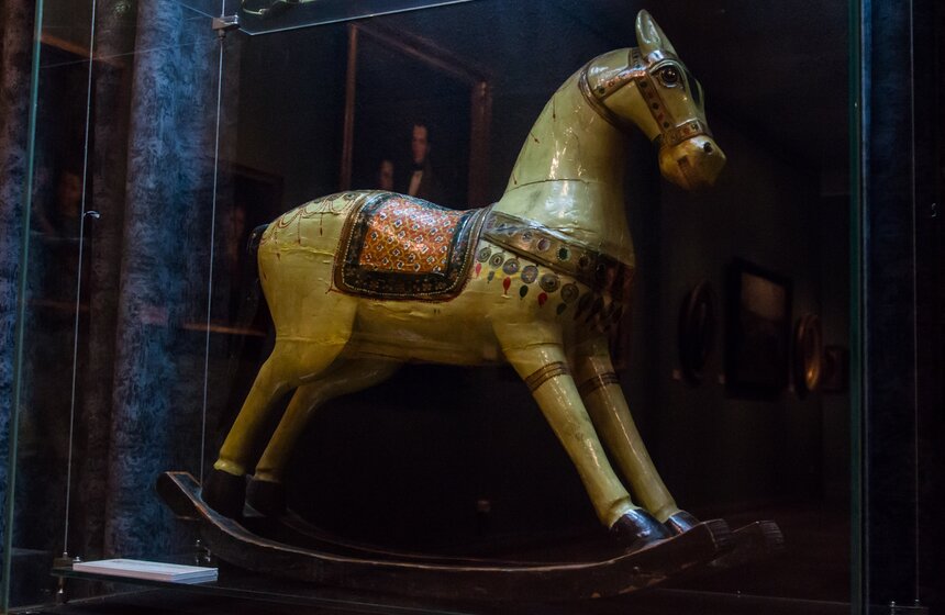 В Школе акварели Андрияки открылась выставка "Мир детства" 17 фото