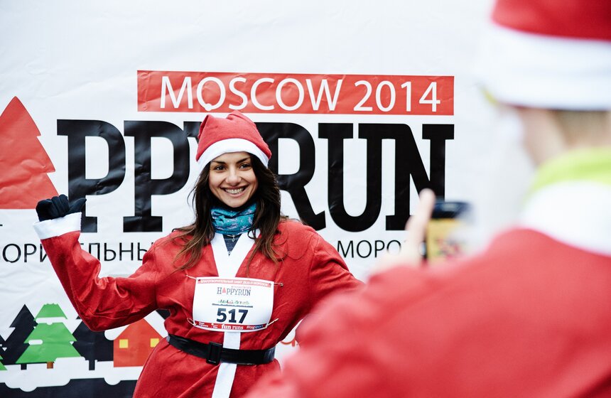 В столице впервые прошел забег Дедов Морозов 3 фото