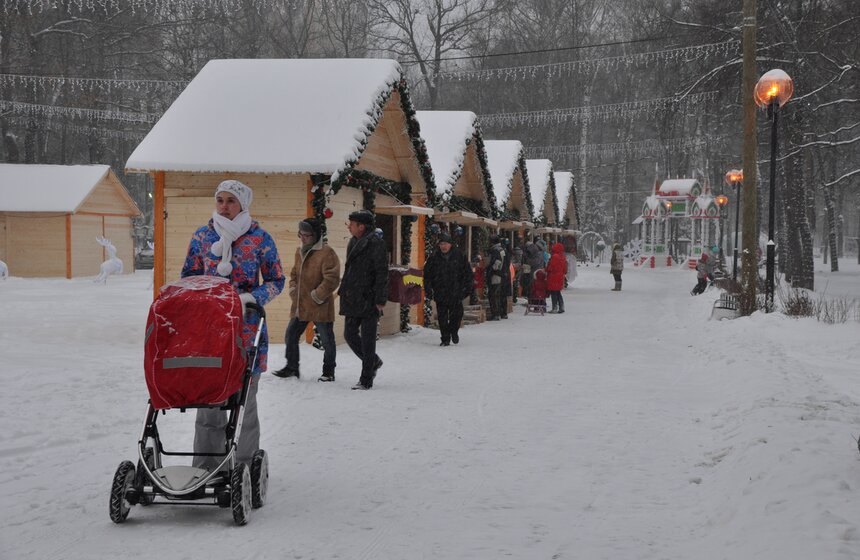 В Химках открылась самая большая новогодняя ярмарка Подмосковья 15 фото