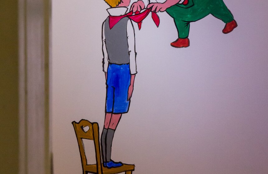 В галерее на Солянке начала работу новогодняя выставка Карлсона 7 фото