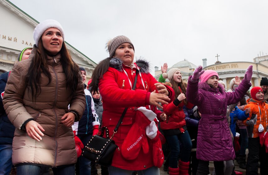 Евгений Папунаишвили провел танцевальный флешмоб 12 фото