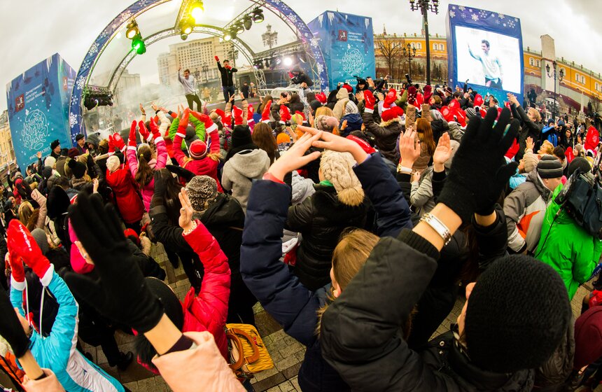 Евгений Папунаишвили провел танцевальный флешмоб 18 фото
