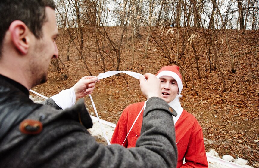 В столице впервые прошел забег Дедов Морозов 18 фото