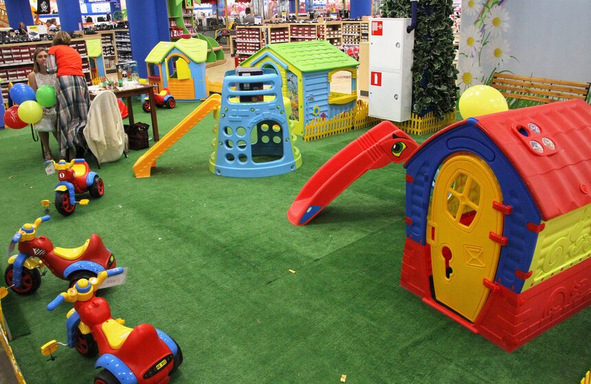 В здании Военторга открылся центральный "Детский мир" 23 фото