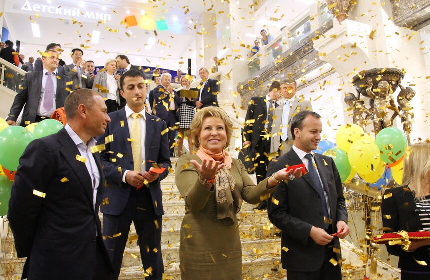В здании Военторга открылся центральный "Детский мир" 4 фото