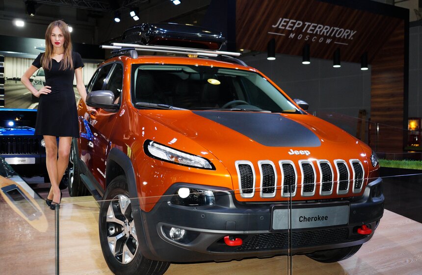 Московский автосалон открылся для бизнес-гостей и прессы 11 фото