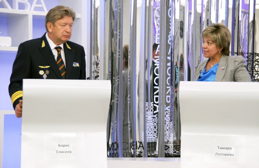 Кандидаты в депутаты Мосгордумы от 6 округа Борис Елисеев ("Справедливая Россия") и Тамара Лопарева (ЛДПР)