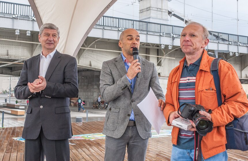 В МУЗЕОНЕ открылась фотовыставка "Планета Москва" 20 фото