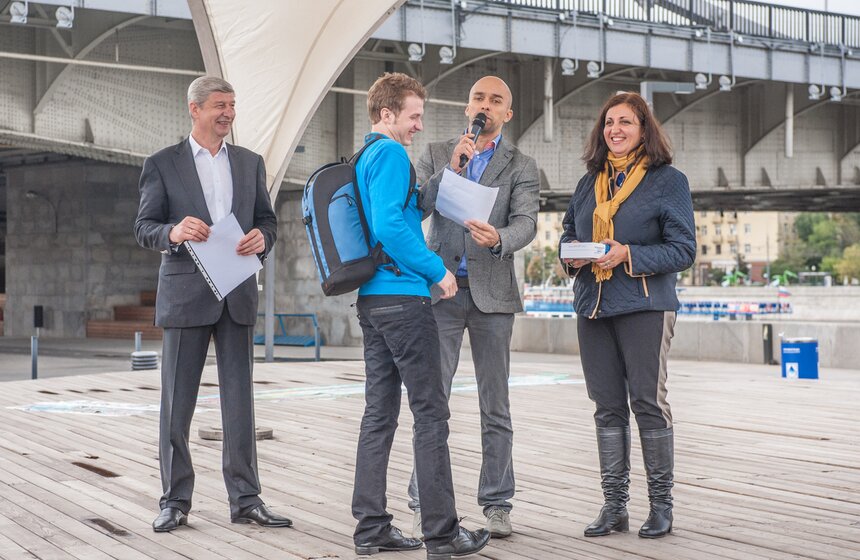 В МУЗЕОНЕ открылась фотовыставка "Планета Москва" 13 фото