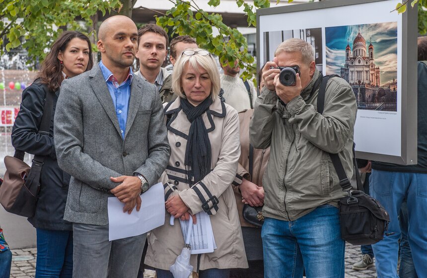 В МУЗЕОНЕ открылась фотовыставка "Планета Москва" 9 фото