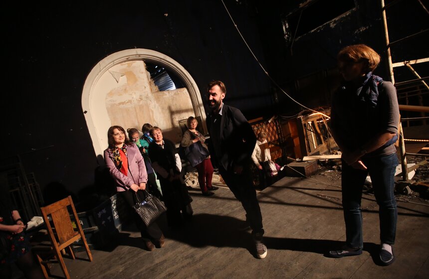 Экскурсия в погоревшем театре "Школа современной пьесы" 17 фото