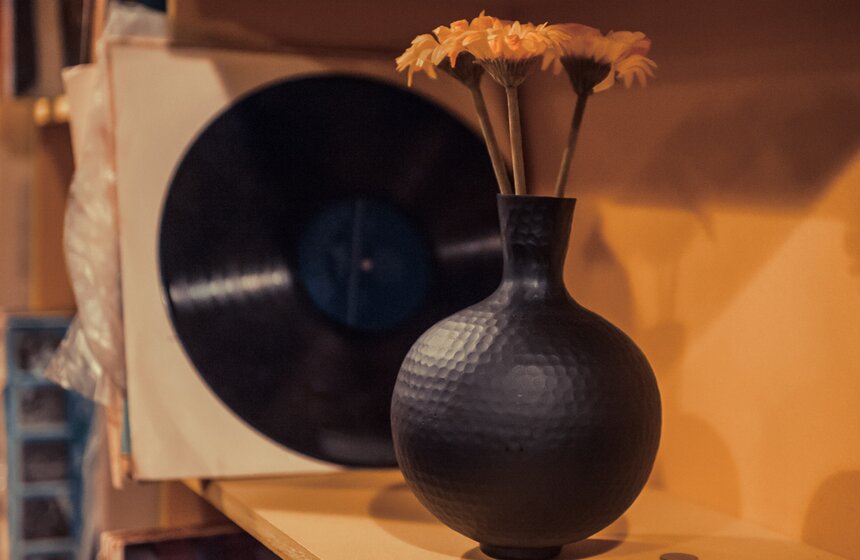 В арт-центре Vinyl состоялся второй маркет виниловой музыки 17 фото