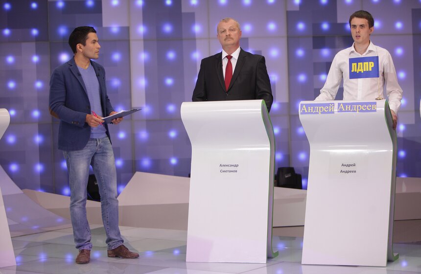 Кандидаты в депутаты Мосгордумы от 17 округа Александр Сметанов ("Единая Россия") и Андрей Андреев (ЛДПР)