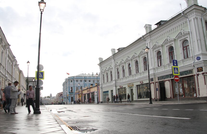 Собянин открыл пешеходную зону на улицах Покровка и Маросейка 20 фото