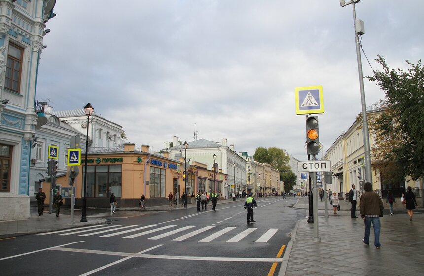 Собянин открыл пешеходную зону на улицах Покровка и Маросейка 1 фото