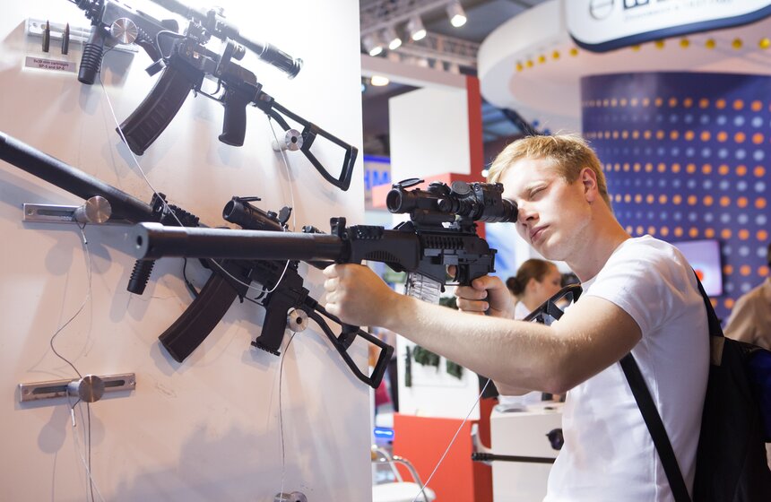 В Подмосковье открылась выставка гражданской и военной техники 36 фото