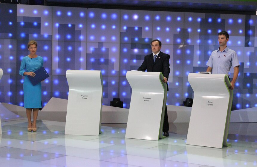 Кандидаты в депутаты Мосгордумы от 33 округа Александр Попов ("Яблоко") и Антон Тарасов (КПРФ)