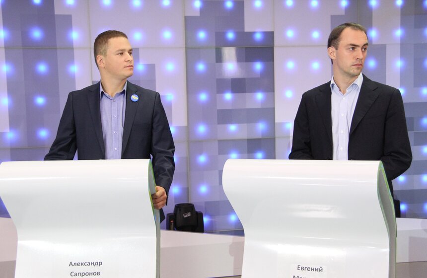 Кандидаты в депутаты Мосгордумы от 12 округа Александр Сапронов (ЛДПР) и Евгений Марченко (КПРФ)