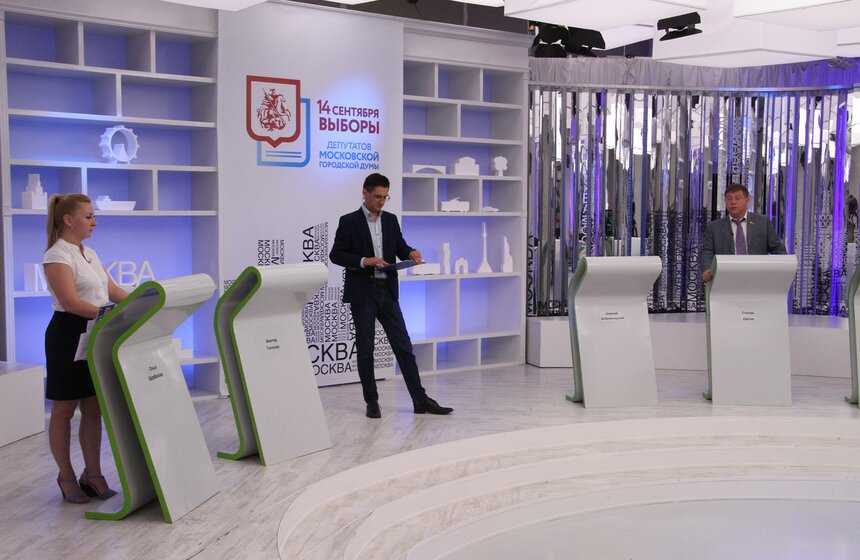 Кандидаты в депутаты Мосгордумы от 27 округа Ольга Щербакова (ЛДПР) и Степан Орлов ("Единая Россия")